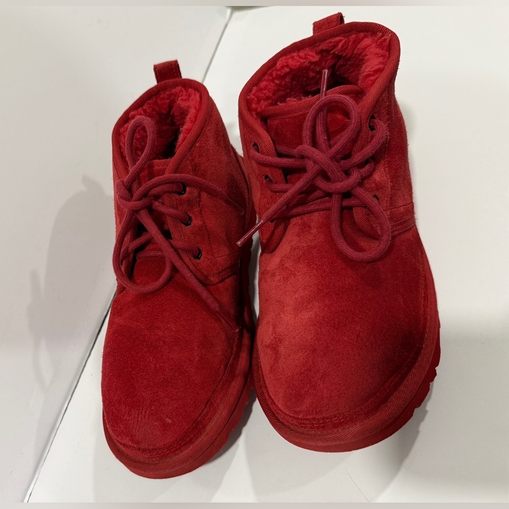 UGG Neumel Boots Red Suede Shearling Lined Chukka Men’s 8 Women’s 9.5 - Picture 15 of 16